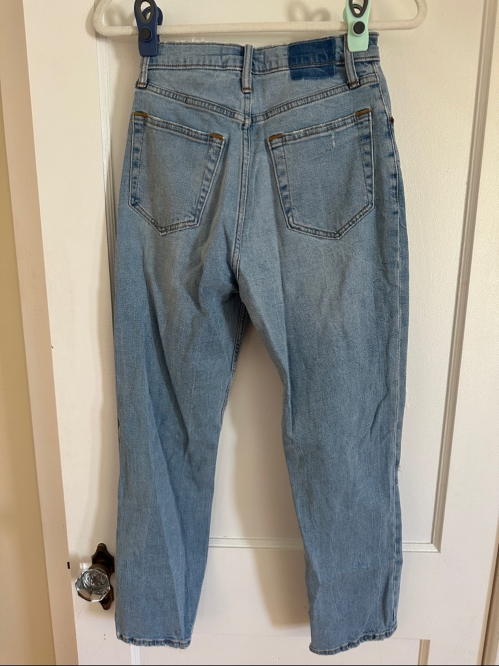 Abercrombie & Fitch The Ankle Straight Ultra High Rise Jeans - Picture 6 of 6
